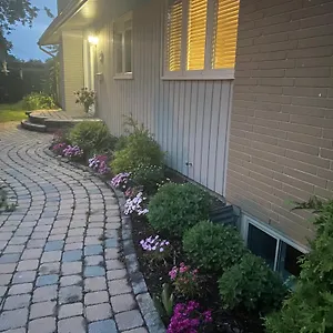 https://msda-house-3-bedrooms-dedicated-workspace-no-cooking.ottawa-hotel.net