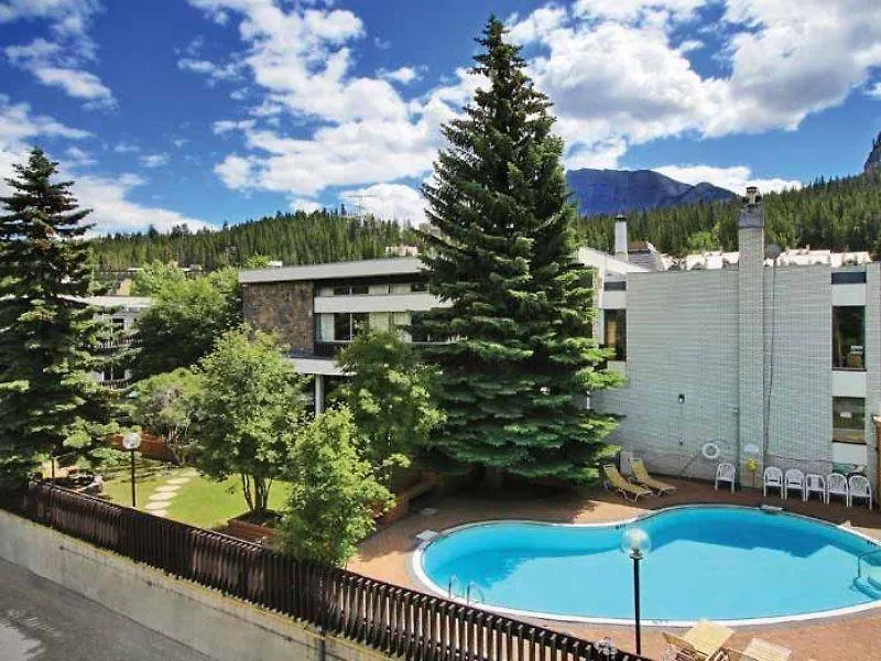 Canalta Lodge Banff Canada